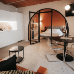 Razvajanje z nočitvijo