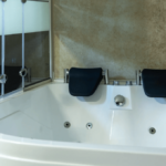 Zasebno razvajanje v dvoje savna in jacuzzi