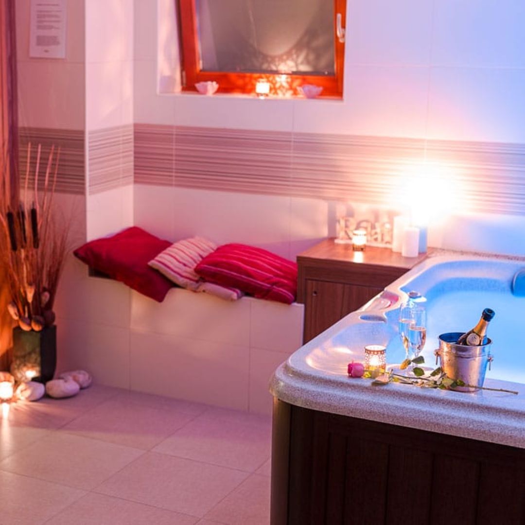 Zasebni wellness - savna in jacuzzi